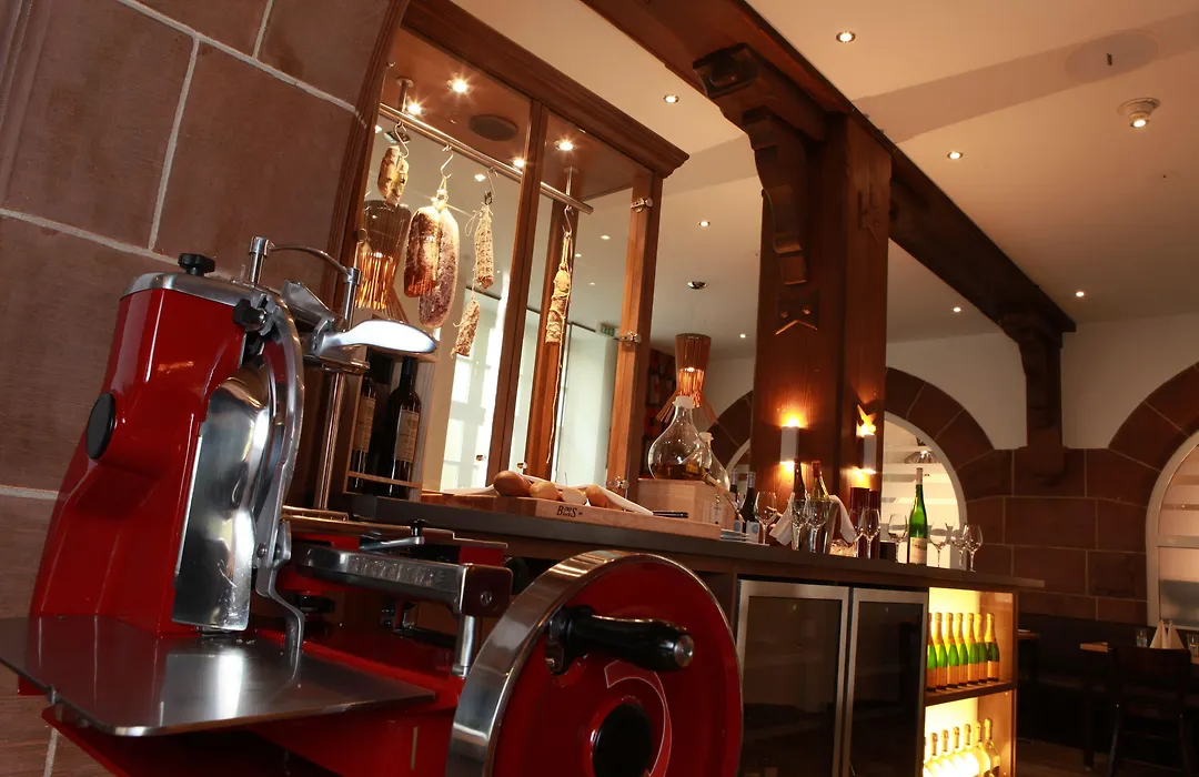 Kasino Hotel-1